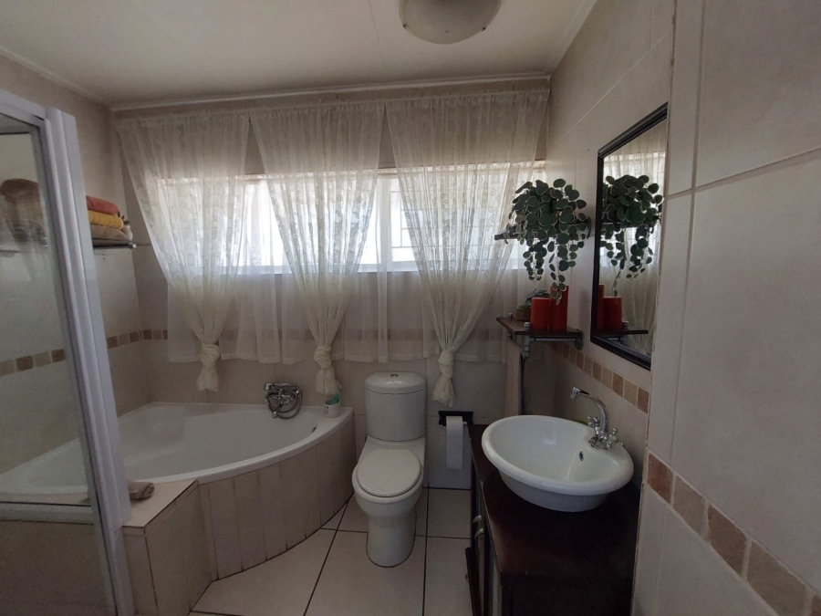 3 Bedroom Property for Sale in Sasolburg Free State